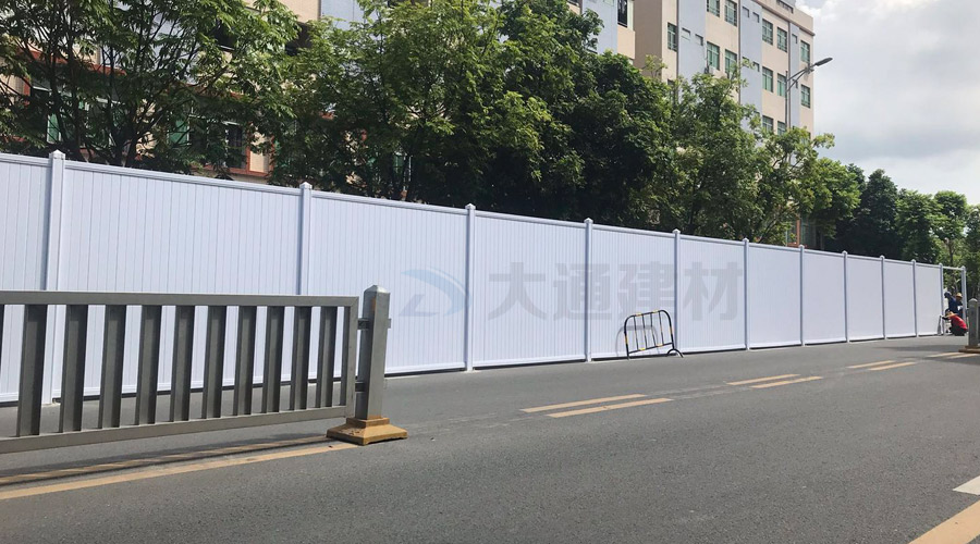 深圳大通建材PVC圍擋道路施工案例