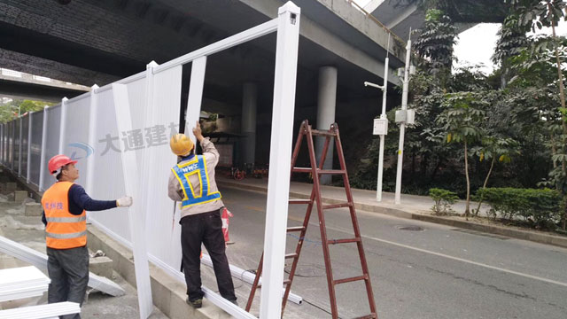 武漢市武昌區紫沙路市政道路改造工程PVC圍擋安裝